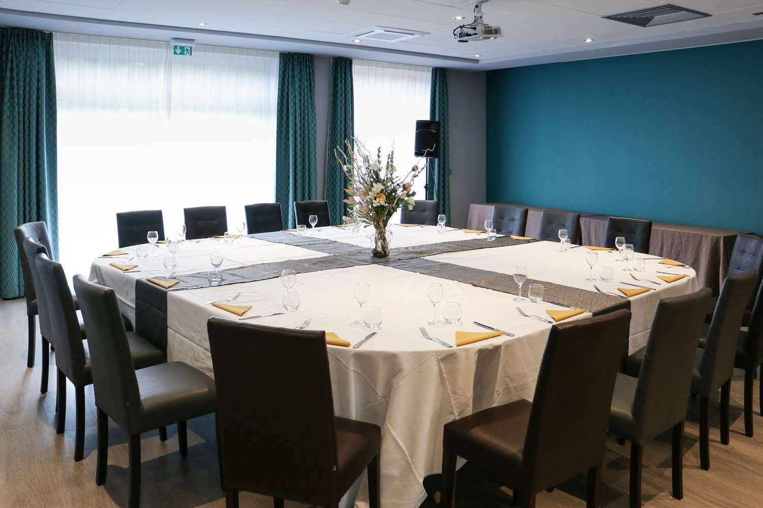 Best Western Plus Hotel Admiral La Tour-de-Salvagny Eksteriør bilde